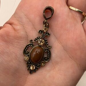 Vintage Victorian Style Brown Pendent Jewelry Atone Rhinestone Dangle Drop